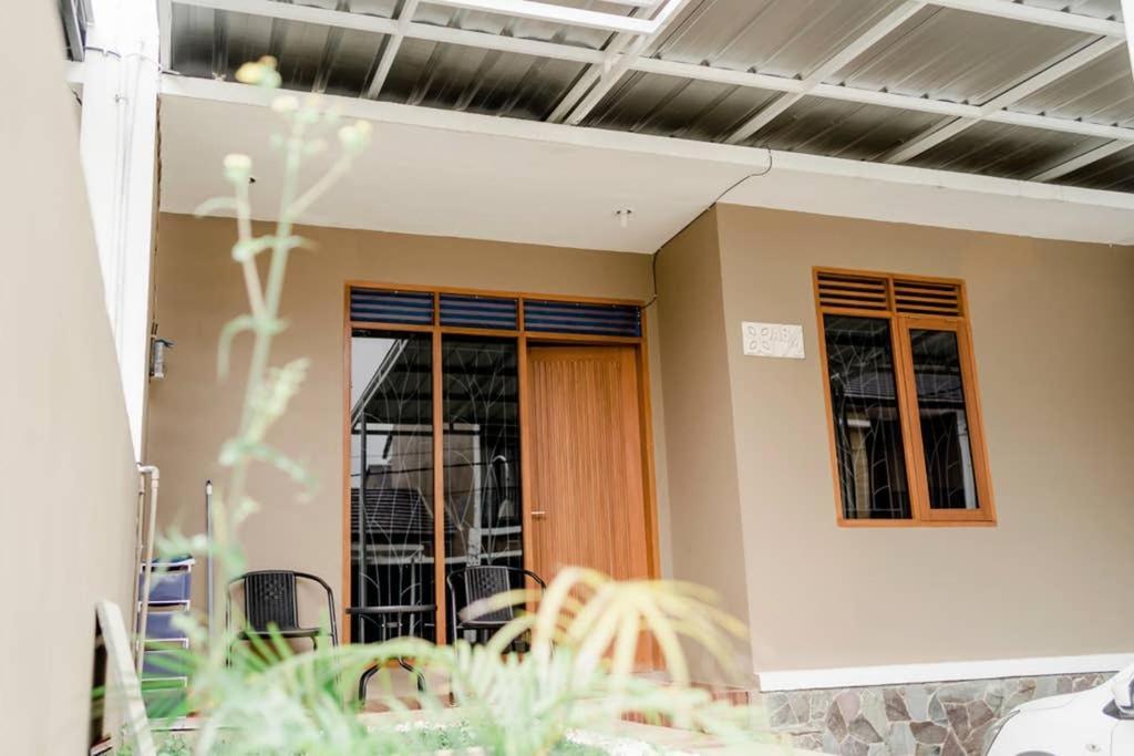 Rumah 3 Kamar Lembang, Adem, Bebas Macet Βίλα Μπαντούνγκ Εξωτερικό φωτογραφία