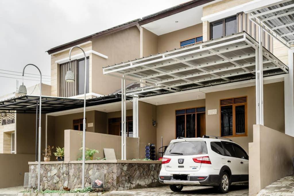 Rumah 3 Kamar Lembang, Adem, Bebas Macet Βίλα Μπαντούνγκ Εξωτερικό φωτογραφία